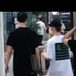 마크쟈니 목격담 뜸 싸인도 해줬대