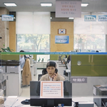 또라이 공무원과 또라이 <b>민원인</b>이 나오는 드라마