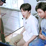 [방탄소년단] 계란으로 <b>바위</b>치고