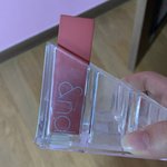 [댓글부탁해] (사진 있음) <b>수납</b>함?에 끼인 립스틱 어케 빼는지...