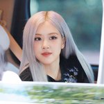 [드루와] 로제처럼 흑발보다 탈색이 더 어울리는 <b>연옌</b> 누구 있지