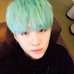 아니 <b>민트</b> 민씨 민윤기는 <b>민트머리</b> 계획 없는 거냐