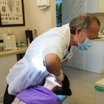 이빨 아플 때 늙은 치과의사한테 가면 안되는 이유.