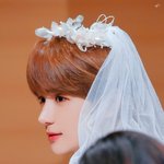 (이)<b>재현</b>이랑 웨딩사진 찍기전에 옷 바꿔입엇어요^^~