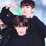 어떻게 박찬열 <b>변백현이</b> 친구지..