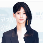 허리는 얇은데 다리랑 엉덩이 <b>살집</b> 많은사람ㅠ