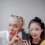 [모두드루와] 나만 <b>찬열세훈</b> 카스광고하는거 방금 처음봤냐?ㅋㅋㅋ