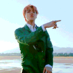 [EXO] 여기 <b>자켓</b> 살짝 벌려지면서