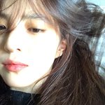 뷔랑 황민현 어떻게 아는 사이임?