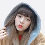 <b>유나</b> 이 머리가 못나온거임?