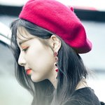 얘들아 이 <b>쯔위</b> 귀걸이 평상시에 하는거 ㅇㄸ