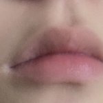 나 입술 어떻게 하지