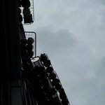 [개깊은빡침] 아파트 난간 화분<b>걸이</b> 불법?