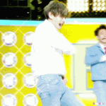 엑소 럽미라잇으로 재컴백해라