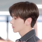 내 <b>최애</b> 존 나 잘생겼어