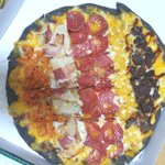 요즘은 <b>피자</b>도 특이한게 먹히나봐요 ㅎ