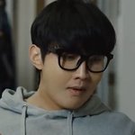 [이것좀봐줘] 엥 <b>내안</b>의그놈 찐따남 분장한거임?