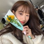 <b>이나은</b>은 얼굴 특징이 뭘까