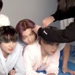 <b>지민이</b>가 살려달래