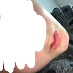 나 심각하게 _<b>병진</b> 자세로 폰하고있네