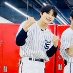[NCT] 김정우 <b>덩치</b> 어쩔~;;;;