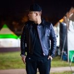 어쨌든 내가 그 룰을 처음으로 깬 세명 안되는 사람 중 하나야 <b>인마</b>