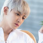 <b>박찬열</b> 무보정ㄷㄷ