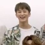 [NCT] ㅅㄷ 나즈니 마크 따라 머리 <b>무게</b> 재봤다