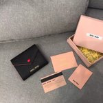 <b>미우</b>미우 지갑 추반 좀!!