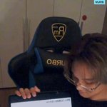 <b>이해찬</b>이 반바지를 입었다