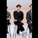 뷔 진짜 너무 귀엽다
