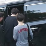 <b>박지민</b> 근데 진짜 하얗구나