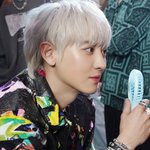 와 <b>박찬열</b> 미친 거 아니야?
