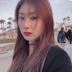 <b>채령</b>이랑 장문복이랑 닮지 않았어?