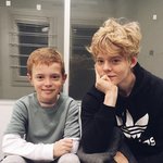 넷플릭스 레인 보는애 없냐..