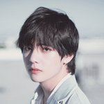 쌍꺼풀 없이도 큰 눈, <b>담백</b>한 꽃미남