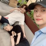 <b>최연준</b> 이 셀카뭐냐