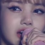 <b>리사</b> 눈화장 어떻게 한거지