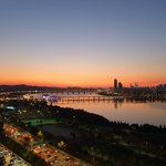 얘들아 우리집한강뷰나보고가셍