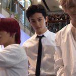 [NCT] 이런 느낌의 콘서트 <b>폰카사진</b>