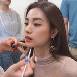 [댓글부탁해] 나나 이거 ㄹㄱㄴ 사진 아니냐?
