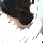 머리 이렇게 묶고 다니는거 이상하냐