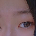 쌍꺼풀 <b>유무</b>가 큰거 같긴해