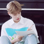 [이것좀봐줘] 17살에 처음으로 음원 결재해본 아이돌이 있다?