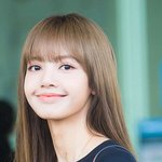 <b>리사</b>는 뭔가 코때문에 동남아 느낌이 나는거같음