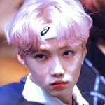 아이돌 인생 절반을 핑<b>머로</b> 살아온 아이돌