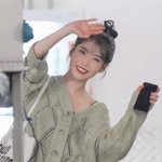 [드루와] 아이유 <b>입</b>은 이런 <b>옷</b> 파는 곳 아는 사람???