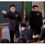 [19] 교복입고 <b>우유</b>통 쥐고있는 고딩 ㅗㅜㅑ
