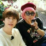 [드루와] 슈주 규현 아이돌 여친이랑 있는 사진 <b>뿌림</b>