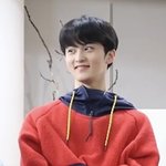 마크 이 날 왤케 <b>어색</b>하지.. 봐도봐도 <b>어색</b>함